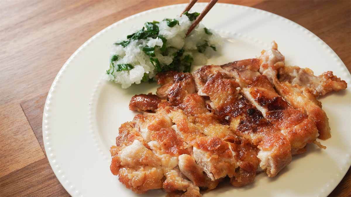 笠原将弘さん「鶏もも肉のにんにく照り焼き」
