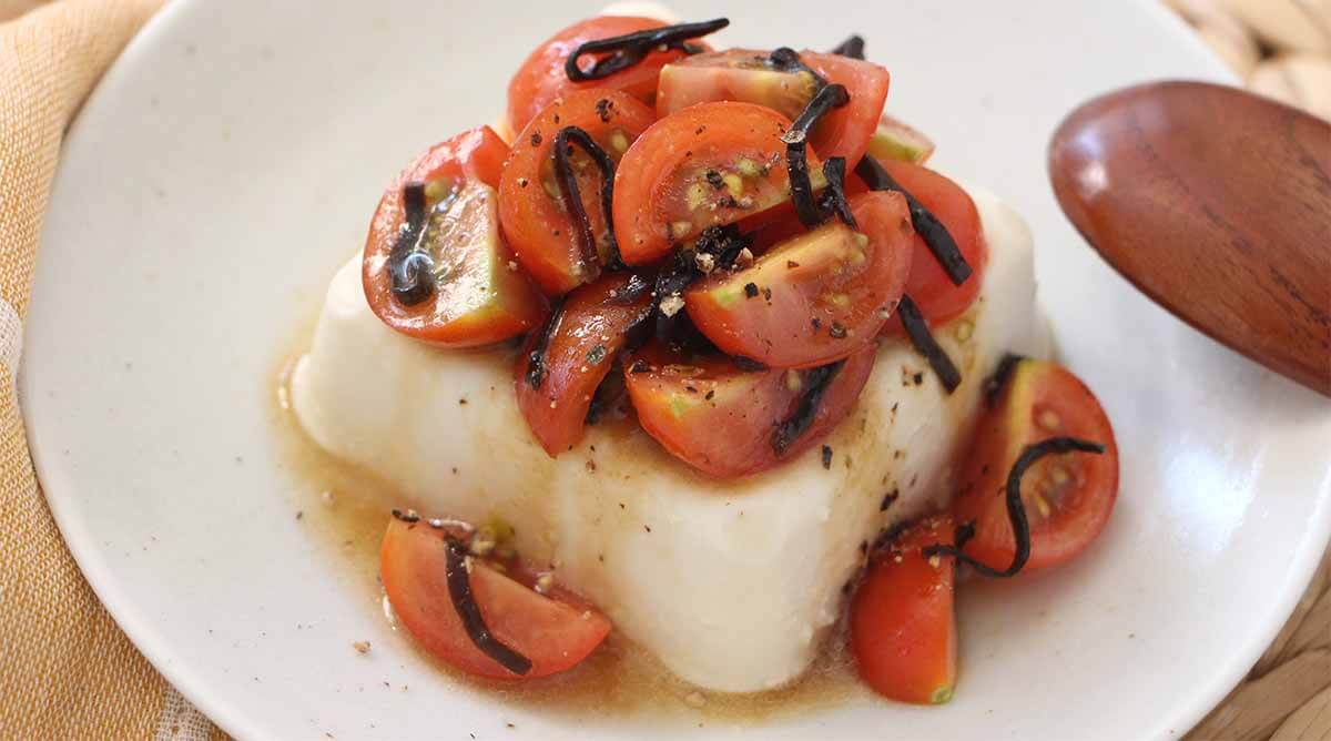 トマトと塩昆布の洋風冷奴