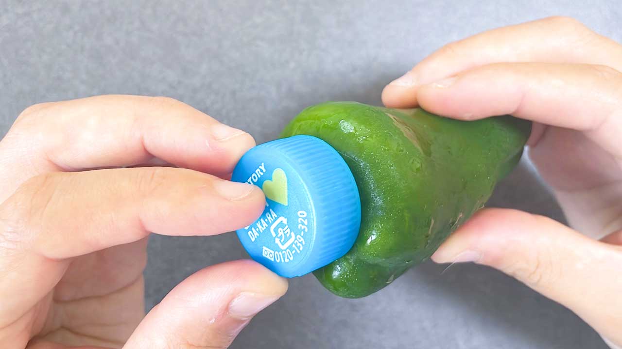 26090111 Gourmet Biz-グルメビズ- ペットボトルふた、神ライフハックやってみて『THE突破ファイル』放送で大注目「だまされたと思ってやってみた衝撃の結果」