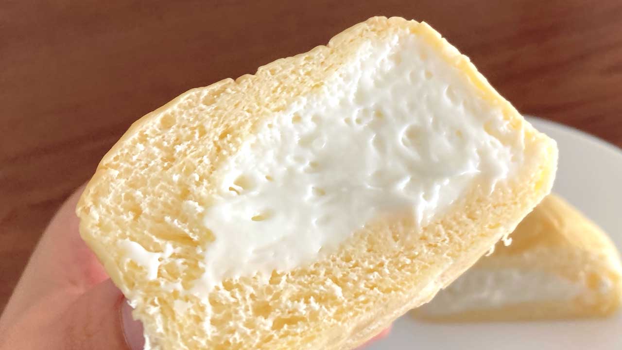 26090214 Gourmet Biz-グルメビズ- ファミリーマート「爆盛り 冷やして食べるくりーむパンミルク」