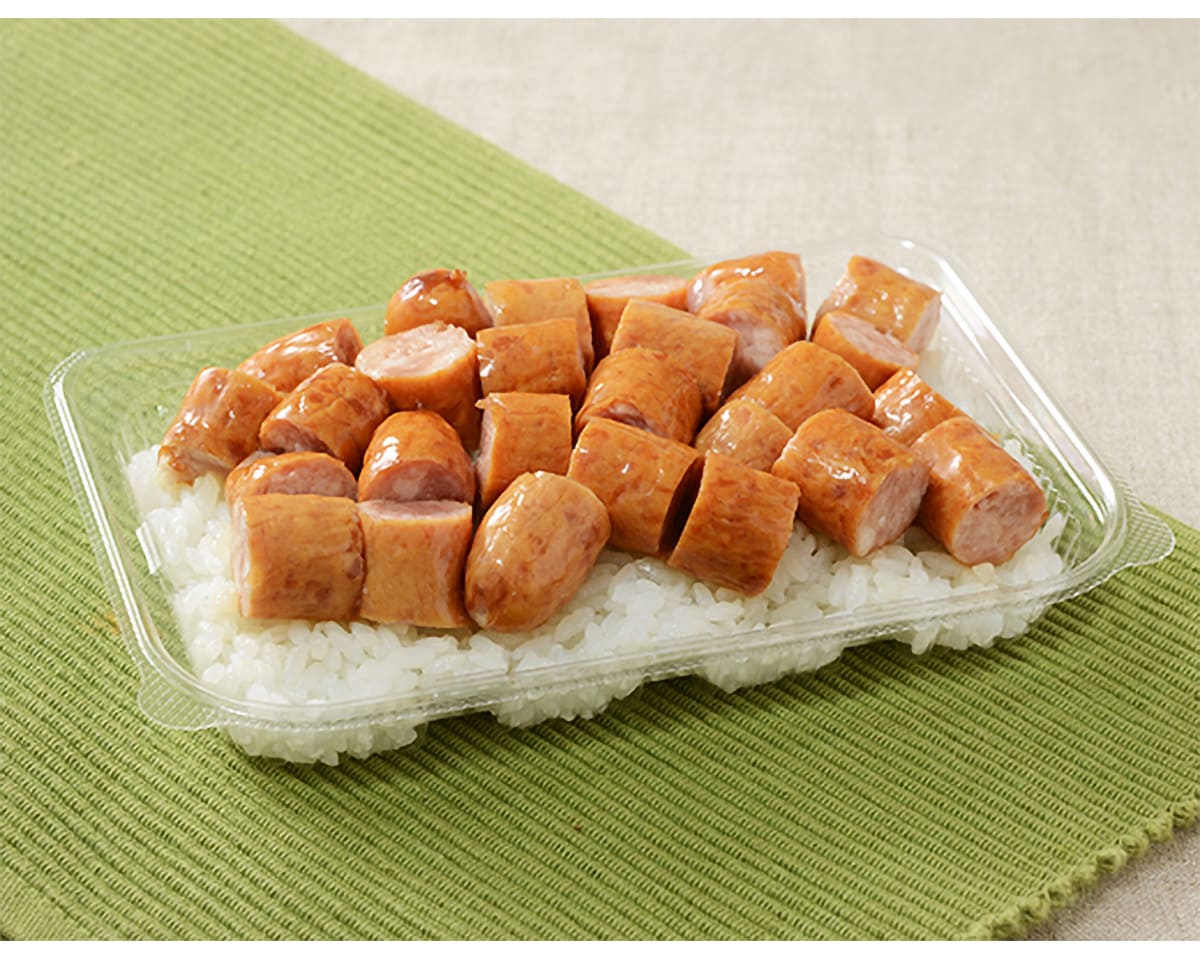 ローソン「一点突破すぎ！敷き詰めごはん てりやきソーセージ」