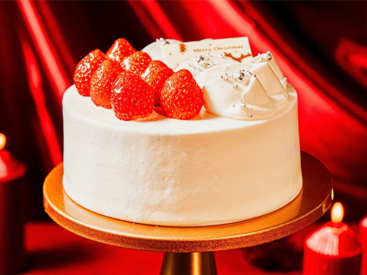 26102244 Gourmet Biz-グルメビズ- 真っ赤なリースのケーキ