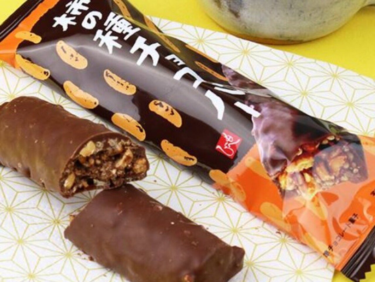 スクリーンショット 2026-10-29 063131 Gourmet Biz-グルメビズ- カルディ 柿の種チョコバー 1本